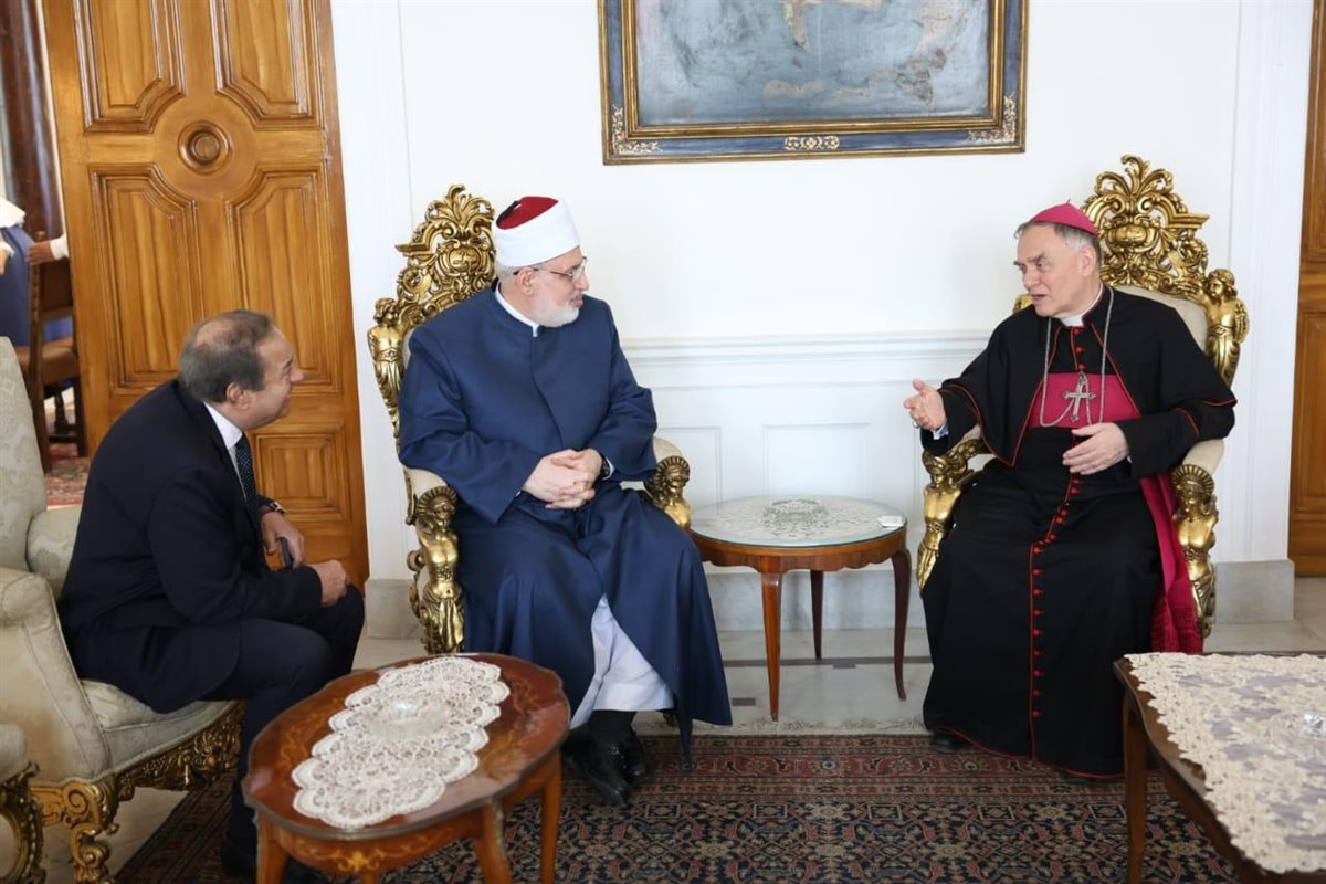 وكيل الأزهر يعزي سفير الفاتيكان في رحيل قداسة البابا فرنسيس