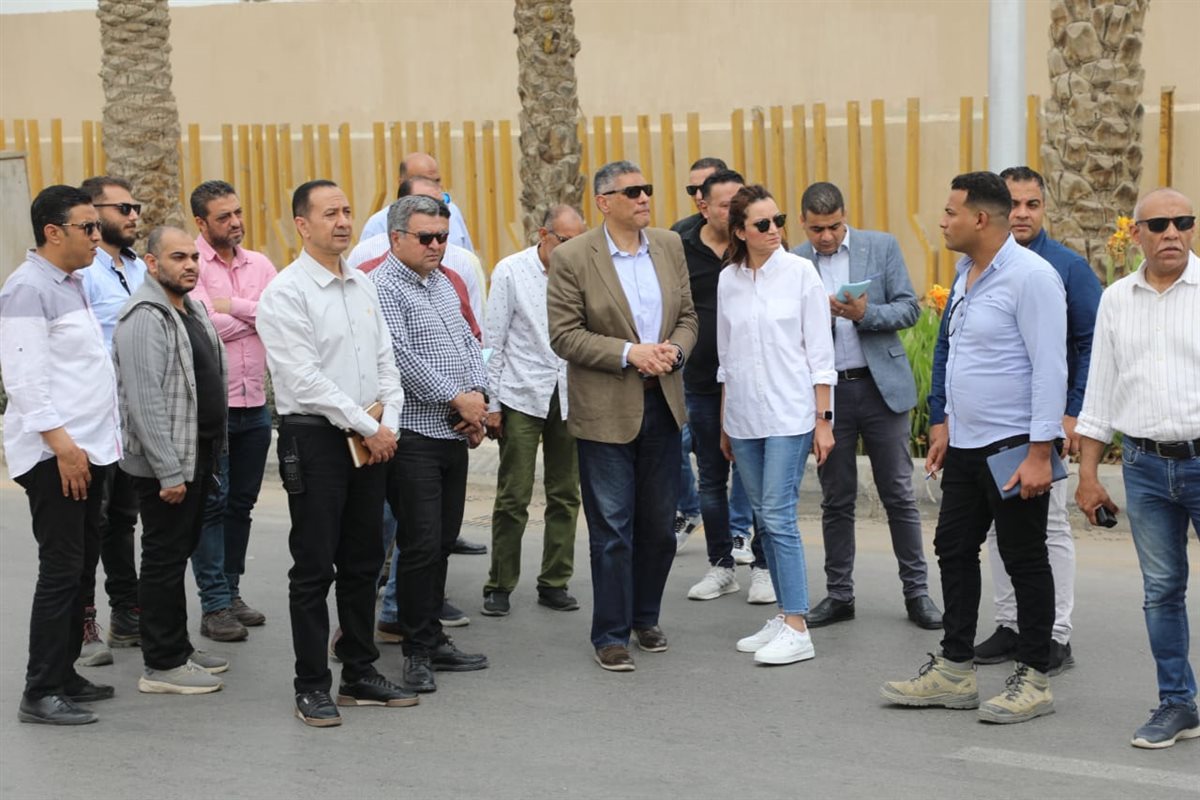 محافظ الجيزة خلال جولته