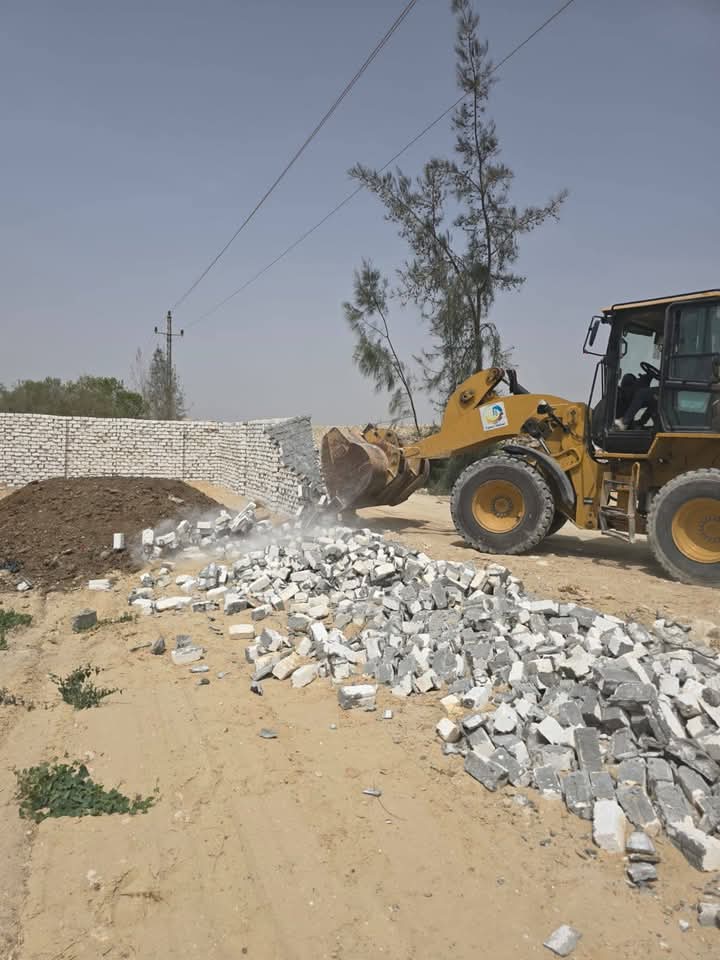 إزالة 52 حالة تعد على مساحة 2954 متر بالبحيرة