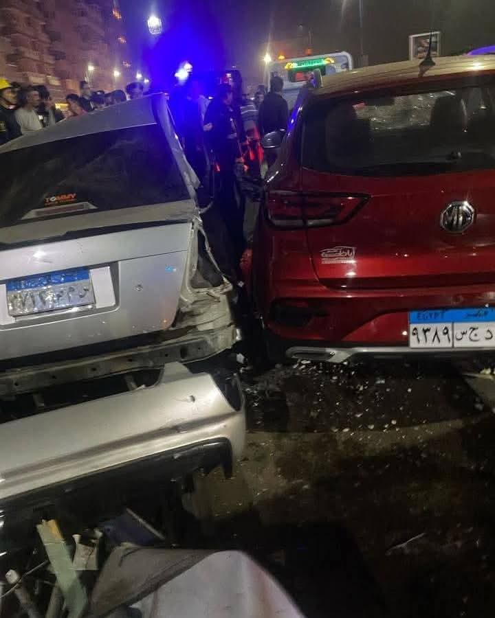 تصادم 3 سيارات ملاكي بكورنيش الإسكندرية