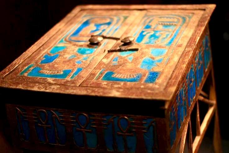  صندوق حلي لـ يويا وتويا يعود إلى عصر الدولة الحديثة