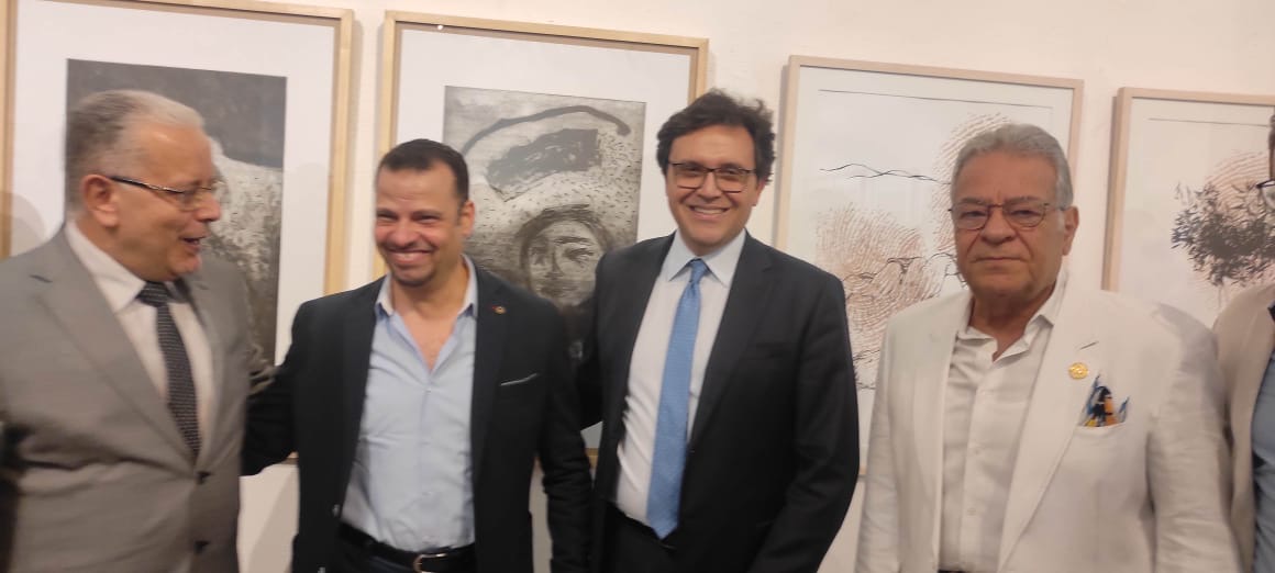 وزير الثقافة والدكتور أحمد حمزة