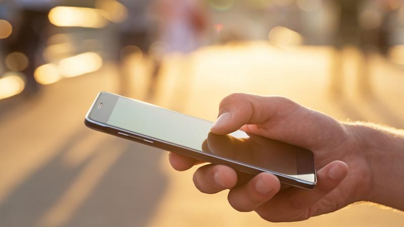 طريقة تغيير الساعة في الايفون للتوقيت الصيفي