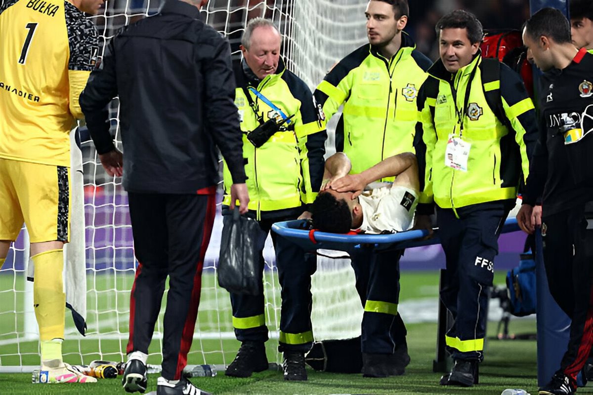 إصابة محمد عبد المنعم في مباراة نيس وباريس سان جيرمان في الدوري الفرنسي