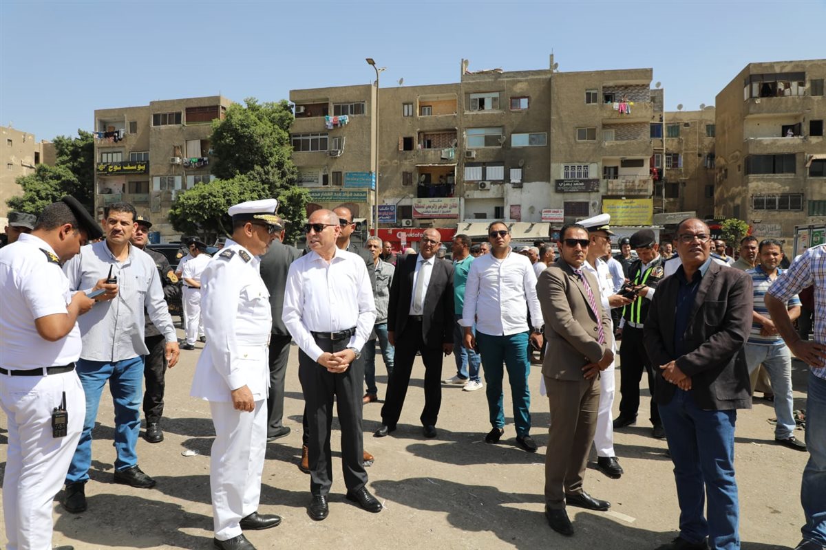 إزالة سوق الزلزال العشوائى بالمقطم