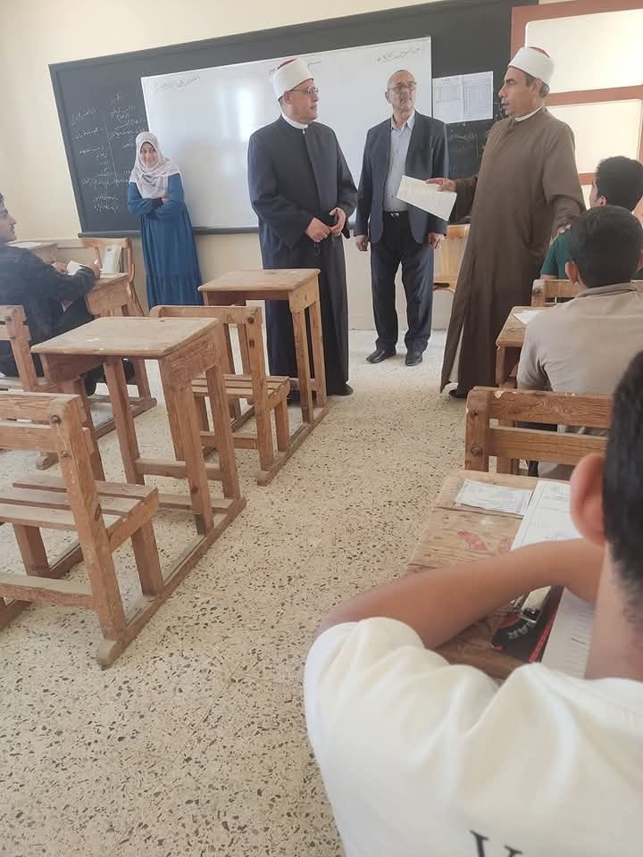 رئيس الإدارة المركزية لجنوب سيناء الازهرية يتفقد اللجان