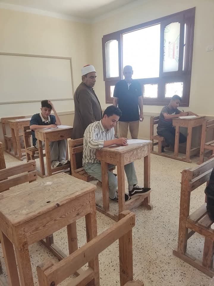 رئيس الإدارة المركزية لجنوب سيناء الازهرية يتفقد اللجان