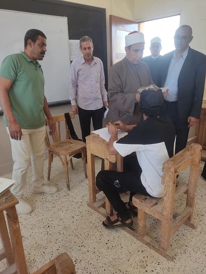 رئيس الإدارة المركزية لجنوب سيناء الازهرية يتفقد اللجان