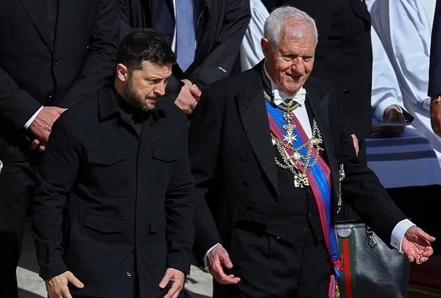 الرئيس الأوكراني اليوم في جنازة البابا فرنسيس