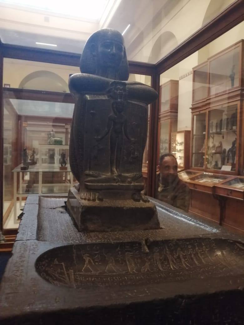 تمثال فريد لـ الكاهن جد حور