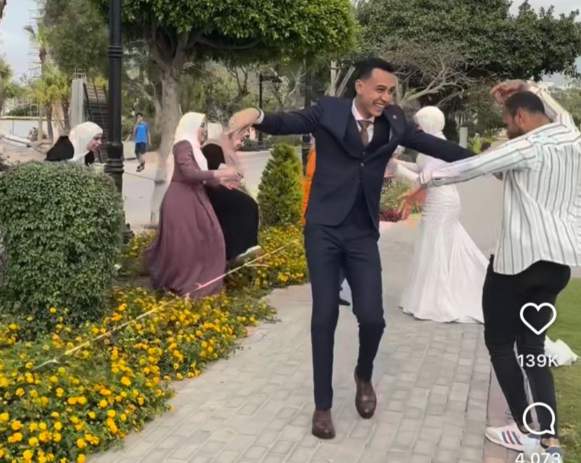 فيديو عروسين يتصدر التريند 