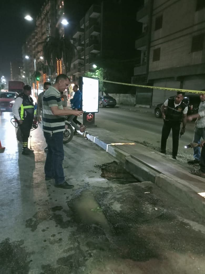 هبوط أرضي في شارع باريس بالمنوفية 