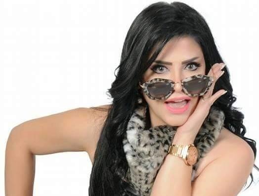 مصممة الأزياء جينا سلطان