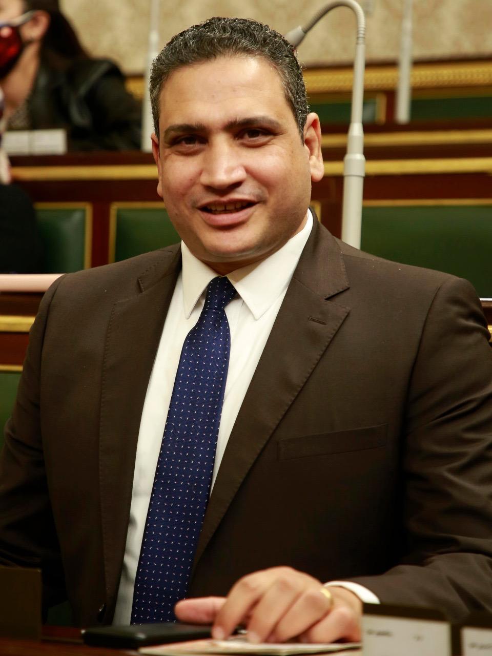 النائب عماد خليل