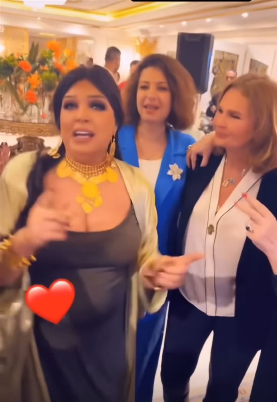 فيفي عبدة تحتفل بعيد ميلادها بحضور يسرا ولبلبة وبوسي شلبي