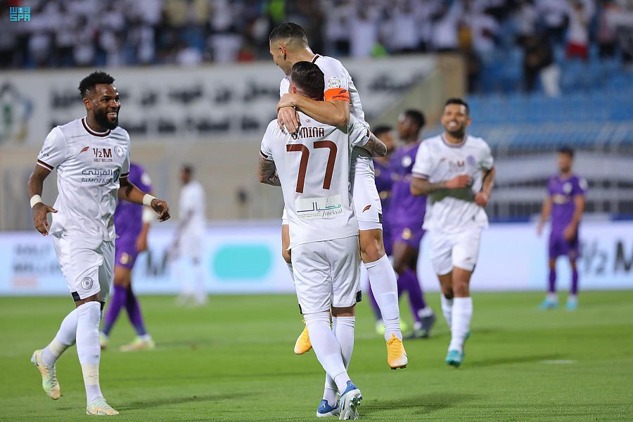  القنوات الناقلة لمشاهدة بث مباشر مباراة الفتح والشباب اليوم