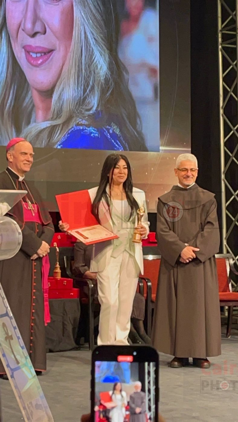تكريم انتصار في مهرجان المركز الكاثوليكي للسينما