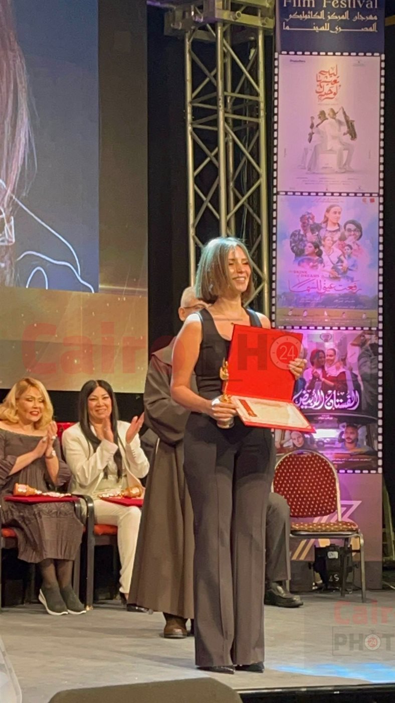 تكريم إيمان العاصي في مهرجان المركز الكاثوليكي للسينما