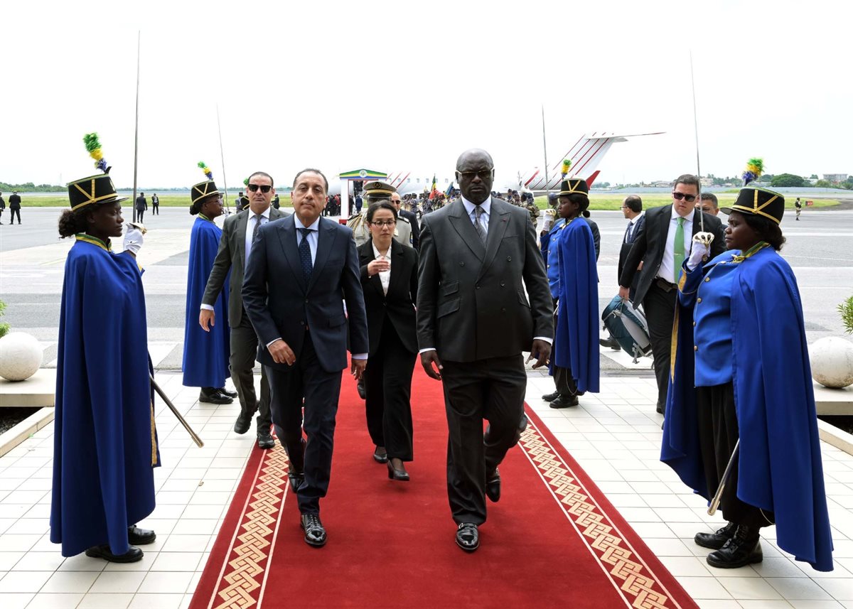 رئيس الوزراء يُشارك في حفل تنصيب الرئيس الجابوني بريس نجيما