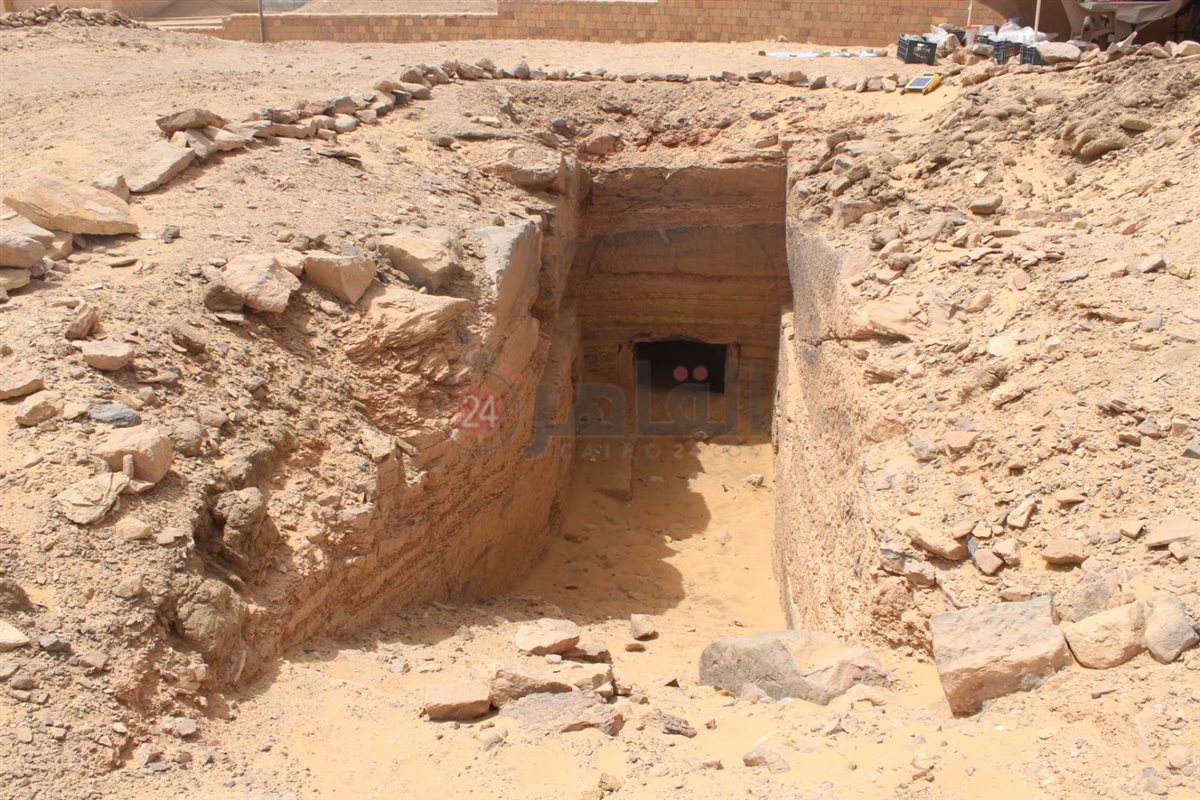 أعمال البعثة الإيطالية بغرب أسوان (4)