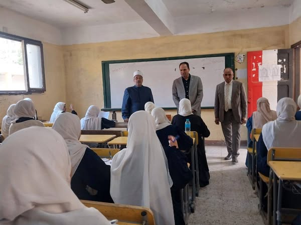 رئيس الجيزة الأزهرية: لا شكاوى داخل اللجان حتى اللحظة بامتحانات النقل الثانوي