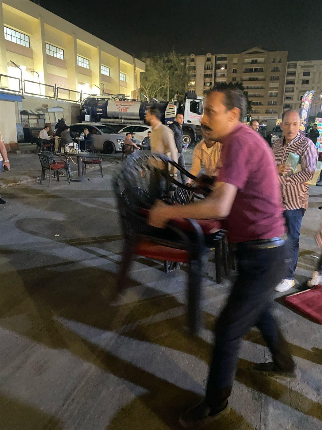 حملات لرفع الإشغالات بالنزهة