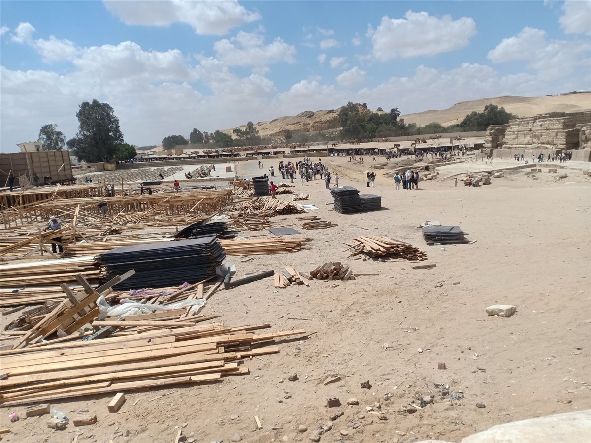 مسارح خشبية بمنطقة أهرامات الجيزة