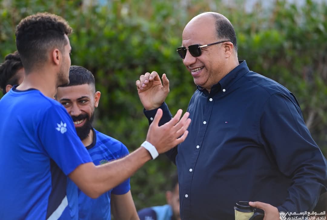 مصيلحي يؤازر الفريق قبل مباراة زد بالدوري الممتاز 