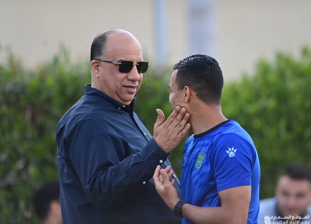 مصيلحي يؤازر الفريق قبل مباراة زد بالدوري الممتاز 