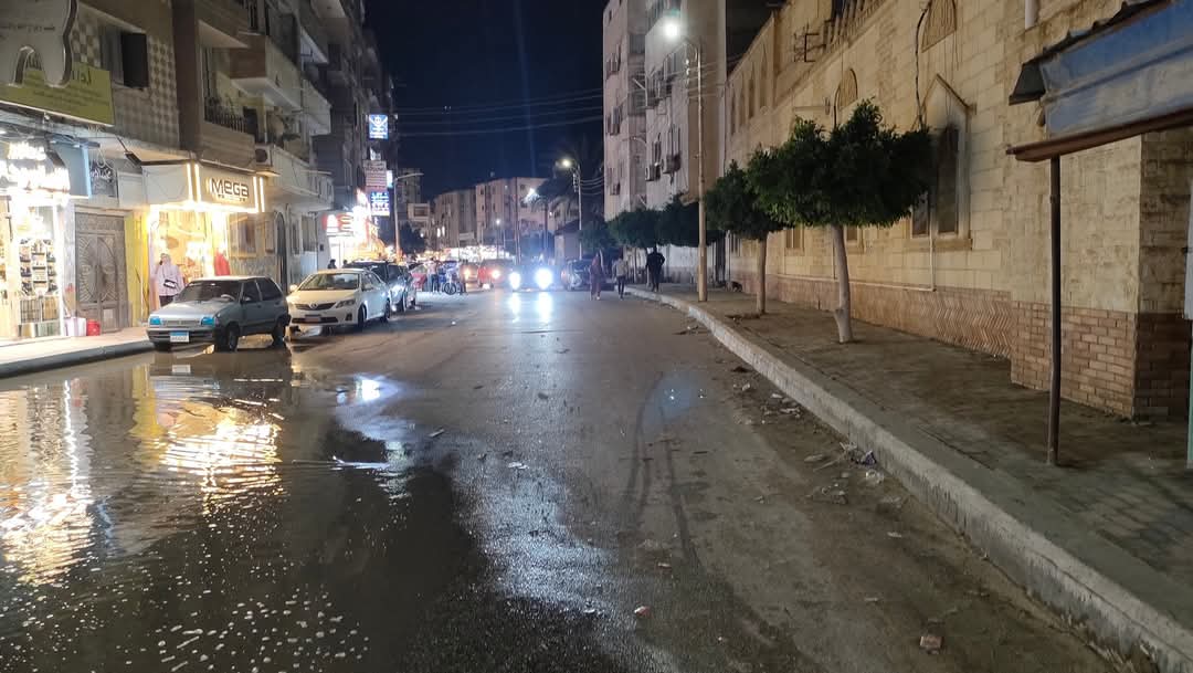 مسح مياه الأمطار من شوارع كفر الشيخ