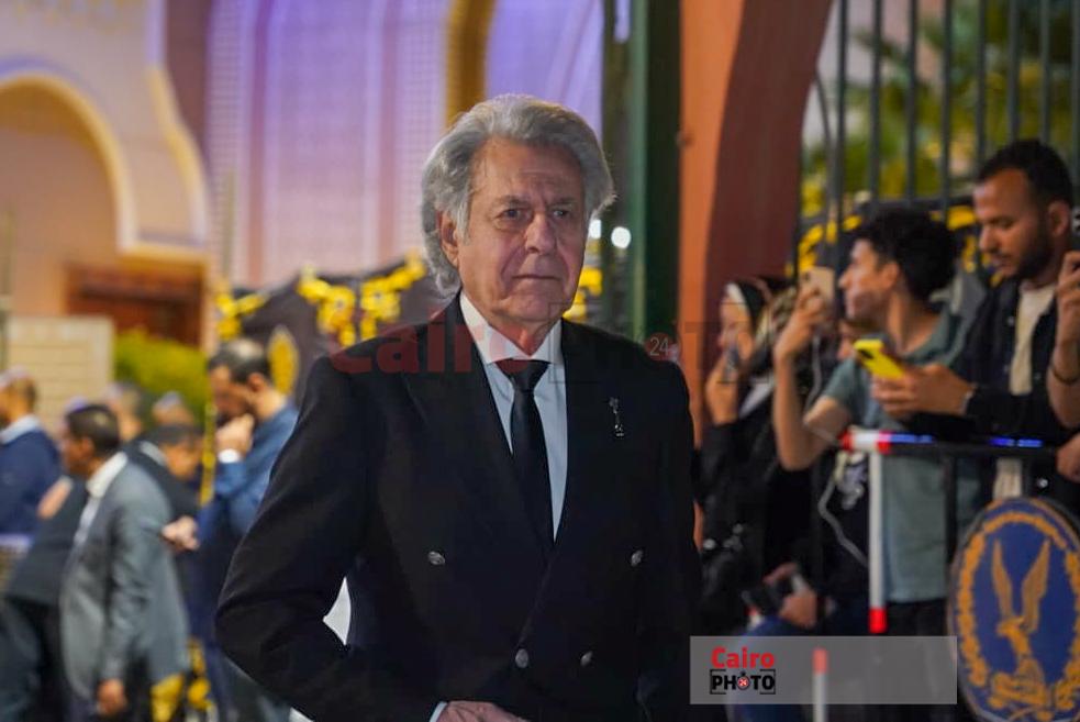 مشاهير الفن والإعلام في عزاء الدكتور وليد مصطفى رئيس مجلس أمناء القاهرة 24 بمسجد الشرطة بالشيخ زايد