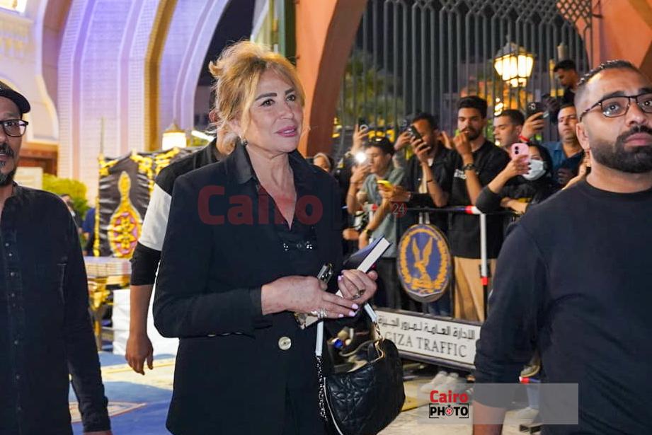 مشاهير الفن والإعلام في عزاء الدكتور وليد مصطفى رئيس مجلس أمناء القاهرة 24 بمسجد الشرطة بالشيخ زايد