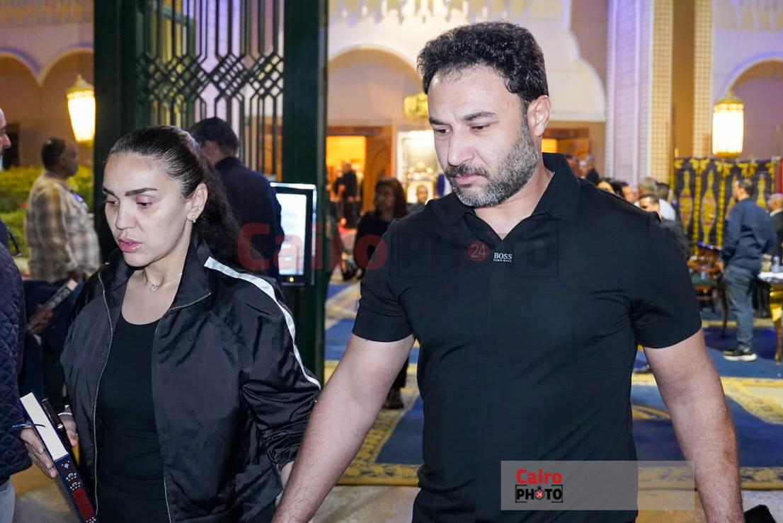 مشاهير الفن والإعلام في عزاء الدكتور وليد مصطفى رئيس مجلس أمناء القاهرة 24 بمسجد الشرطة بالشيخ زايد