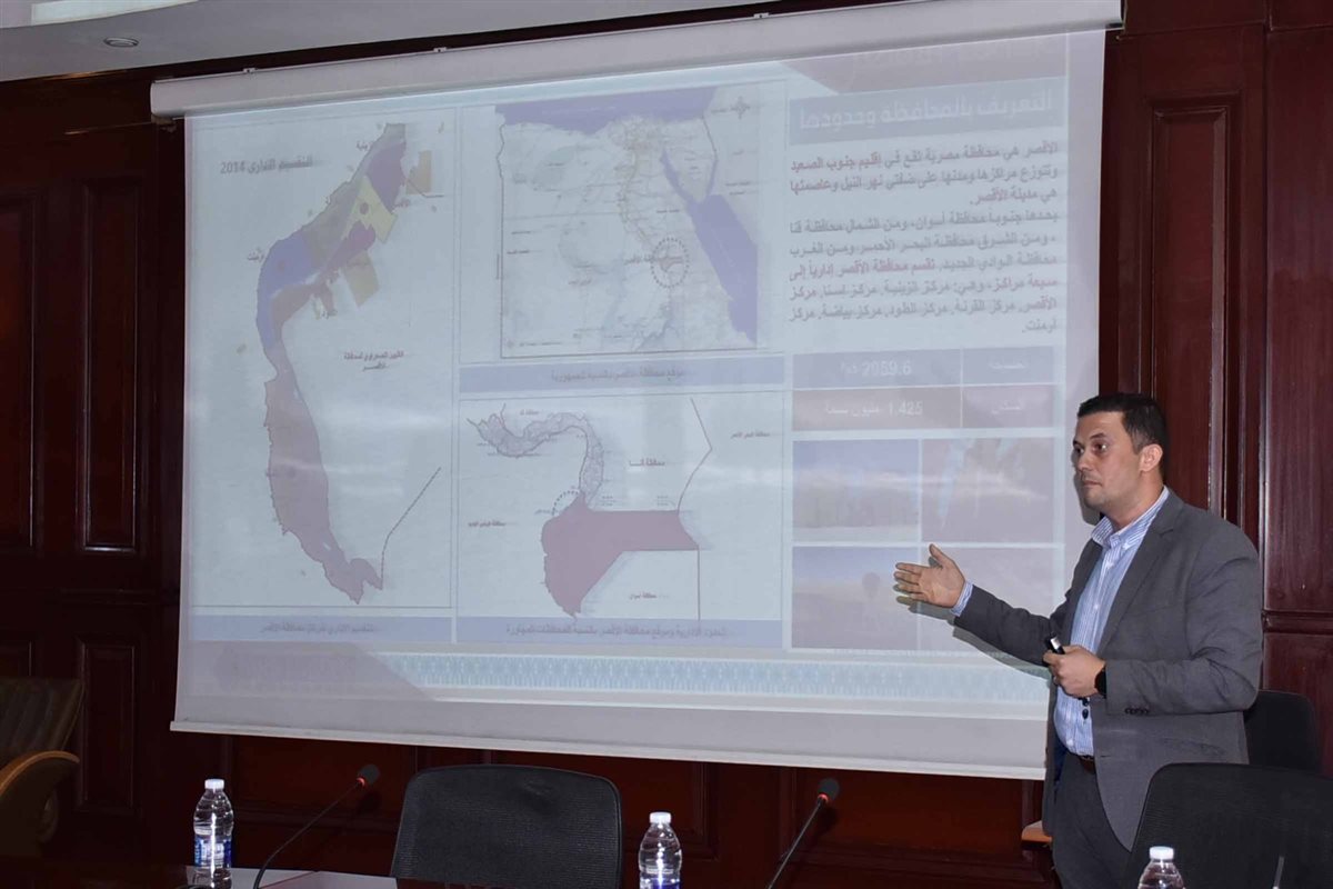 محافظ الأقصر يستقبل وفد عماني لبحث الاستثمار