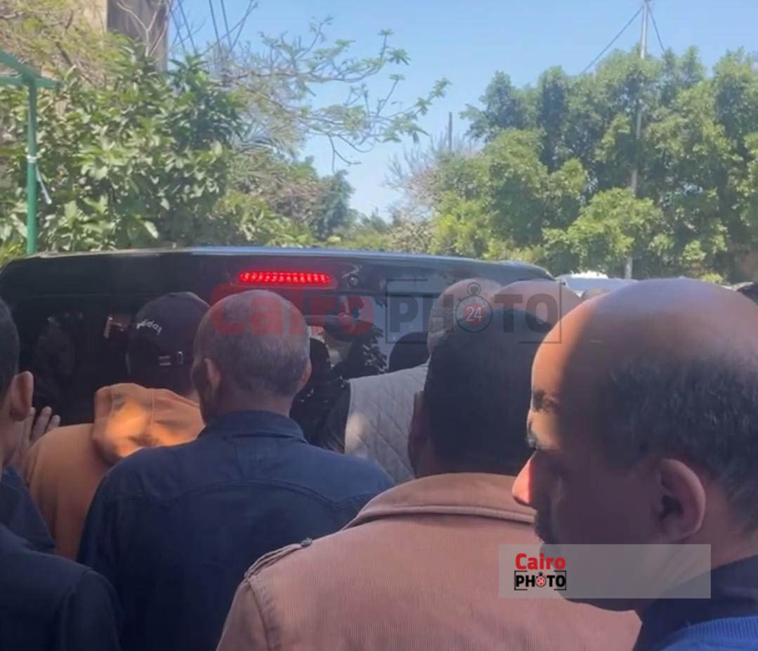 تشييع جثمان الفنان الراحل نعيم عيسي