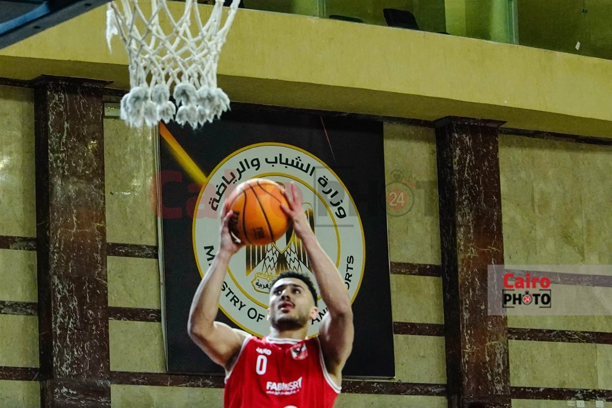 من لقاء الأهلي وسبورتنج لكرة السلة