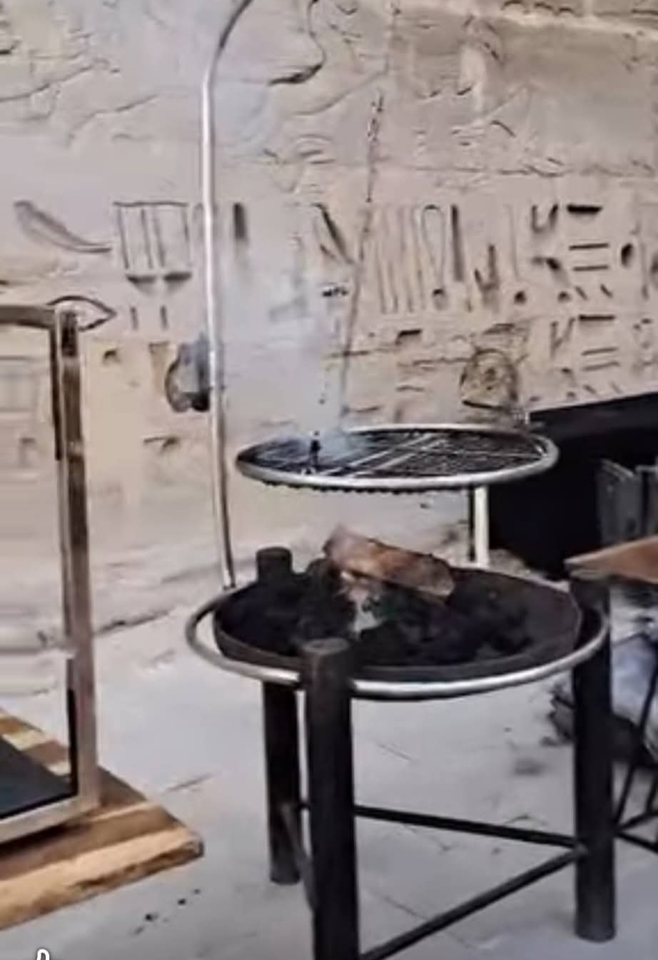 الصور المتداولة لشوي الطعام