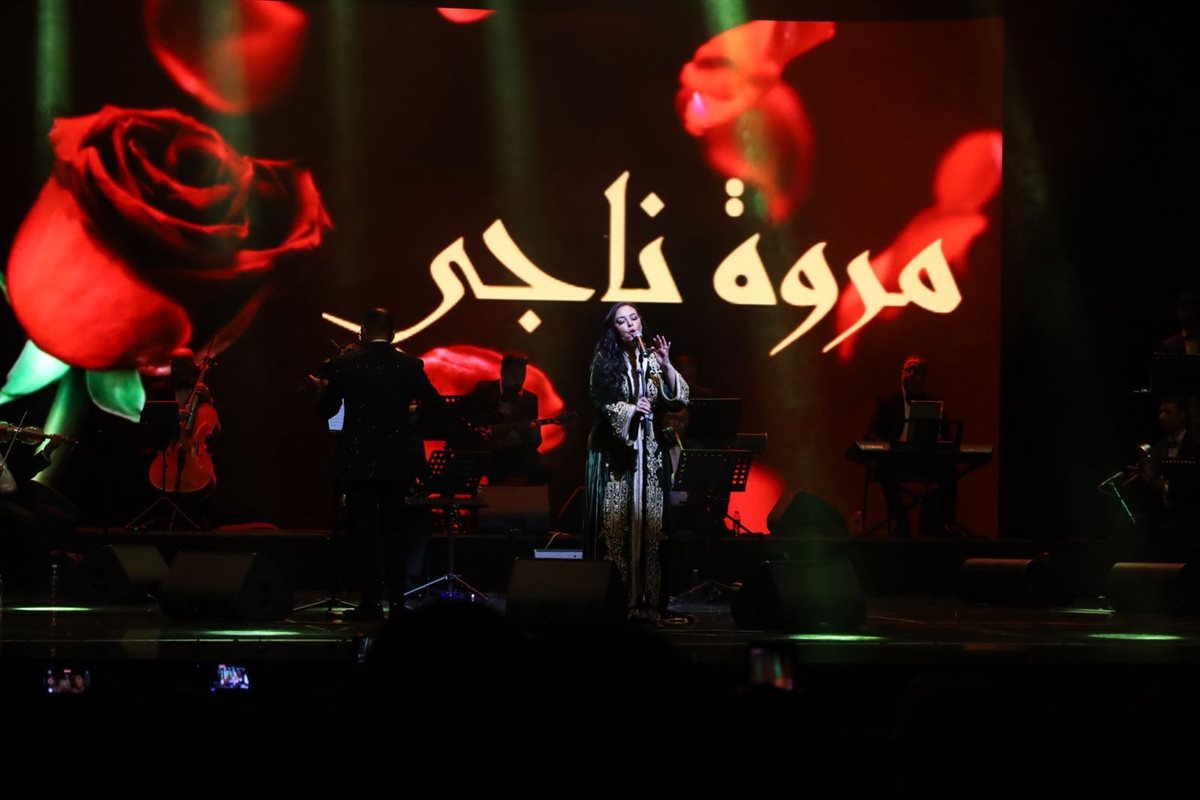 مروة ناجي تطرب الجمهور المغربي علي خشبة المسرح التي تغنت عليه أم كلثوم