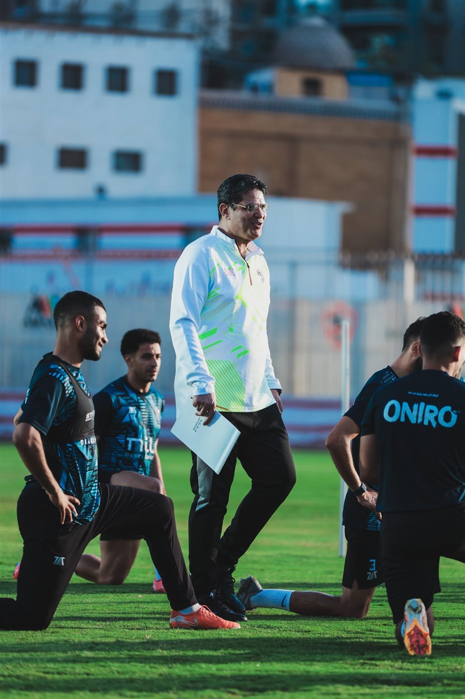 أيمن الرمادي