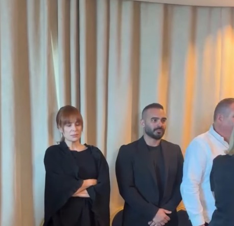 أسرة الدكتور وليد مصطفى رئيس مجلس أمناء القاهرة 24 تستقبل عزاءه في لبنان