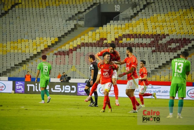 القنوات الناقلة لمباراة الأهلي والمصري