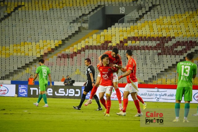 مباراة الأهلي والمصري في الدوري الممتاز