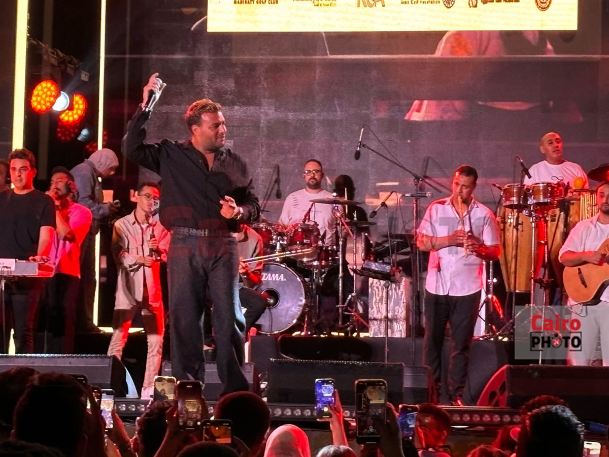  رامي صبري يتألق في حفل غنائي بمدينتي بحضور كامل العدد