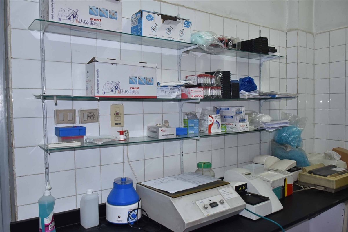 محافظ الأقصر وزيارة للمعمل الإقليمي