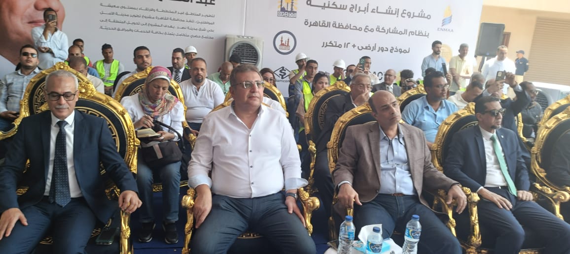 محافظ القاهرة يتابع أعمال إنشاء الأبراج السكنية بمدينة الأمل