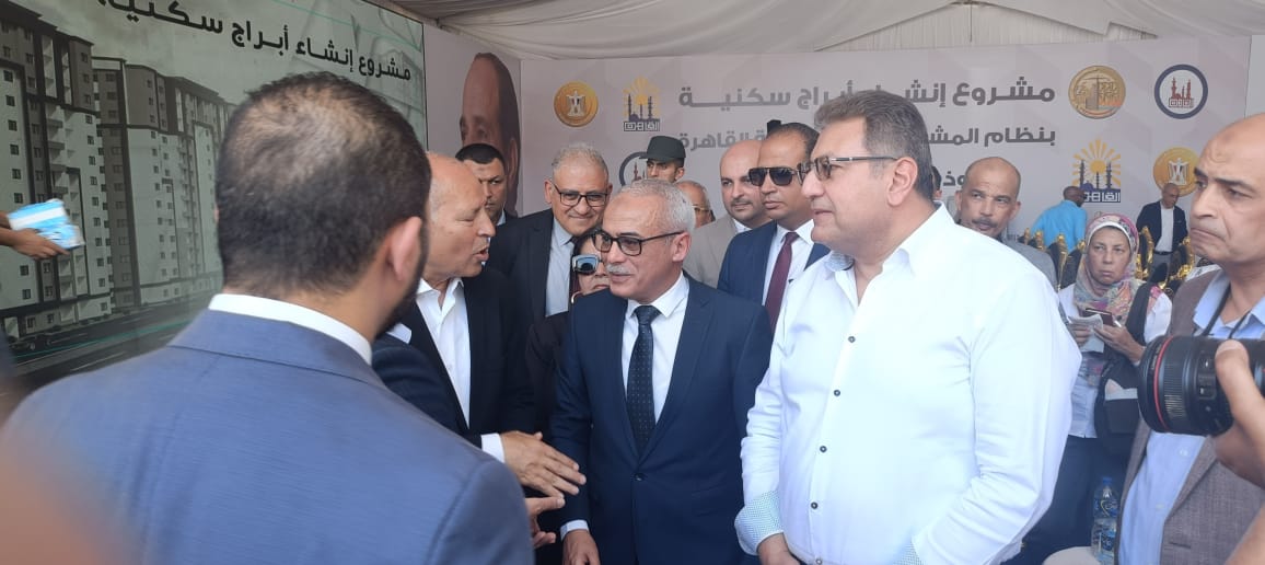 محافظ القاهرة يتابع أعمال إنشاء الأبراج السكنية بمدينة الأمل
