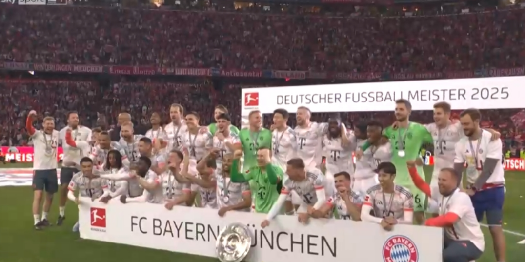 بايرن ميونخ يتوج بلقب الدوري الألماني للمرة الـ 34 في تاريخه