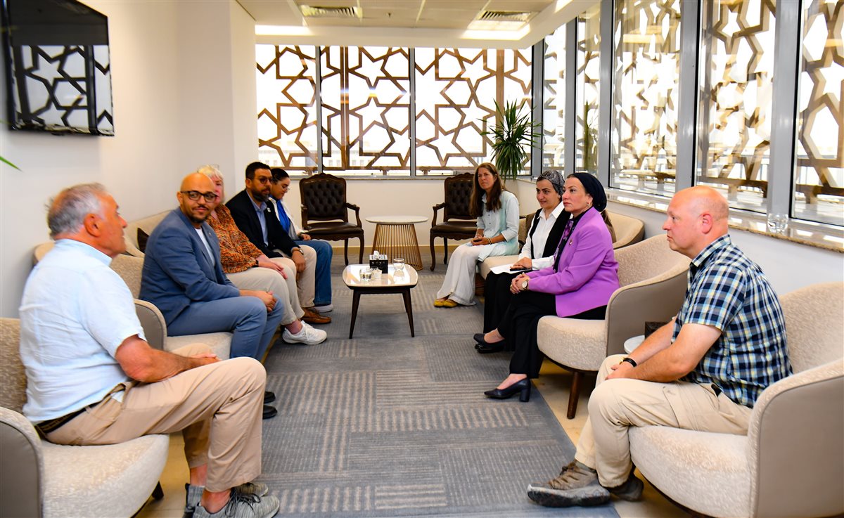 وزيرة البيئة