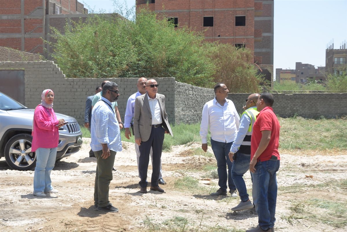 محافظ الأقصر وفتح شارع جديد