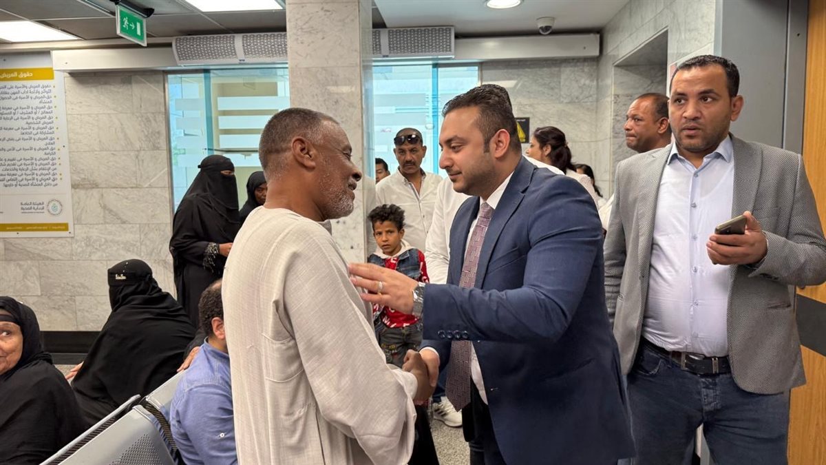 مدير هيئة الرعاية يتفقد عيادات الكرنك